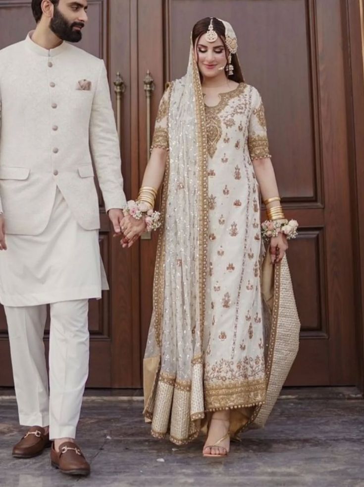Ivory Kaamdani Kurta